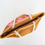 Фото Модна плетені пляжна сумка коричнева з фламінго 211-06