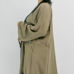 Фото Пляжный халат цвета хаки с вышивкой 405-25