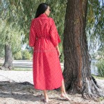 Фото Сукня червона в білий горох на ґудзиках 405-39