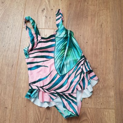 Фото Купальник суцільний  рожевий тропічний принт дитячий 138-32-08