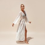Фото Женская белая кружевная туника-халат макси на длинный рукав с пояском 146-107-2