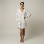Купити Туніка жіноча пляжна з віскози з капюшоном Біла One Size 405-95-K — реальне фото