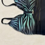 Купить Женский слитный купальник Plus Size чёрный с бирюзовым тропическим принтом  702-02-1 — реальное фото