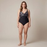 Купить Женский слитный купальник Plus Size чёрный с абстрактным принтом и вырезом на спине 702-02-2 — реальное фото