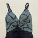 Купить Слитный купальник Plus Size с абстрактным зелёно-чёрным принтом 702-04 — реальное фото