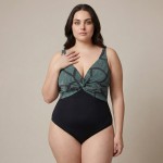 Купить Слитный купальник Plus Size с абстрактным зелёно-чёрным принтом 702-04 — реальное фото